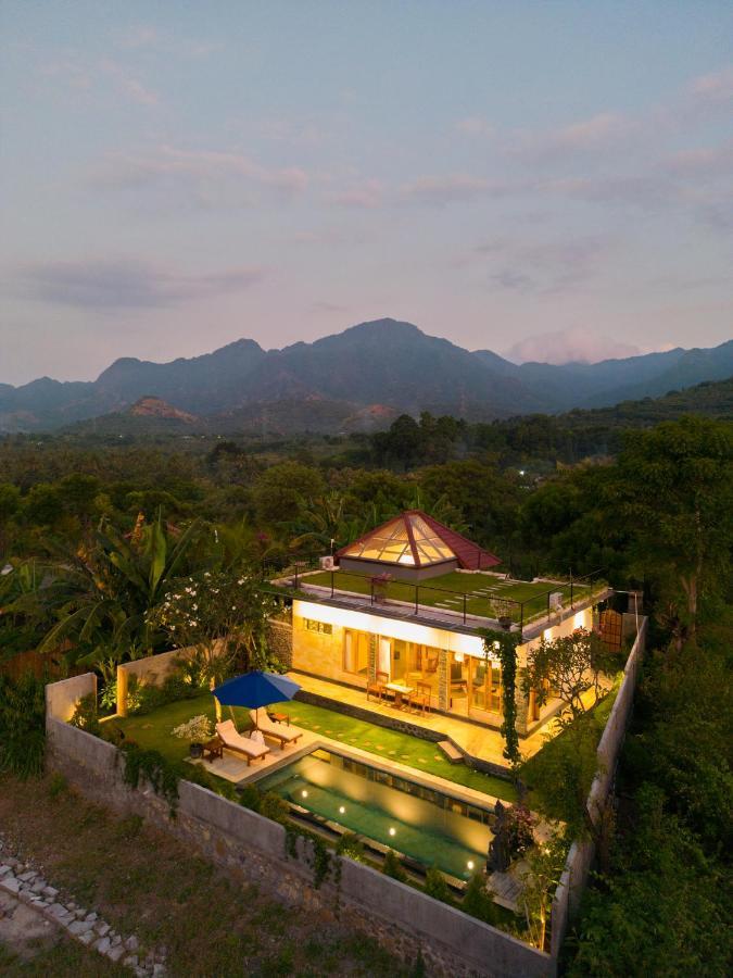 Villa Ambara Sumberkima Banyuwedang Buitenkant foto